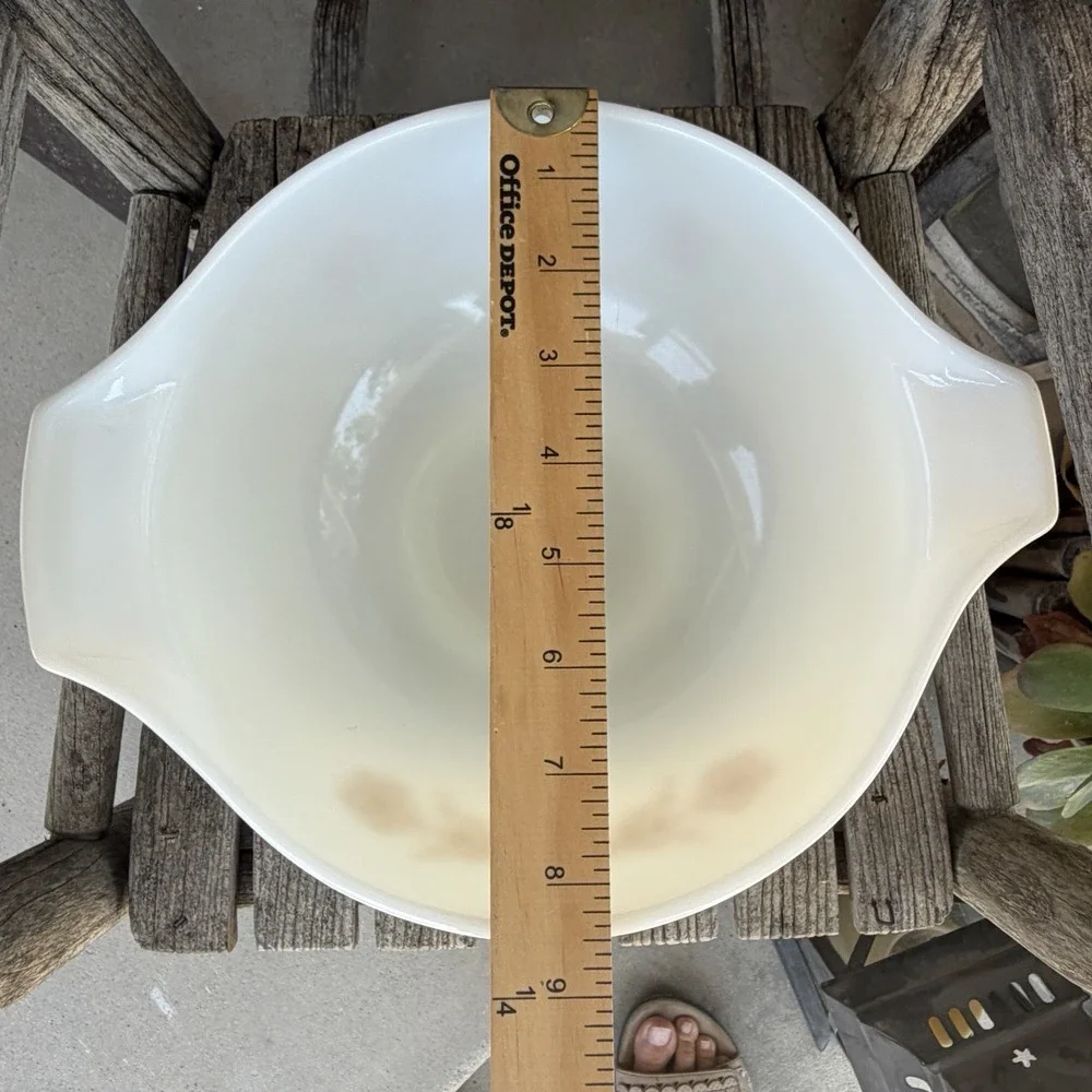 Vintage Pyrex BUTTERFLY GOLD 443 Cinderella Mixing Bowl 2.5 quart
